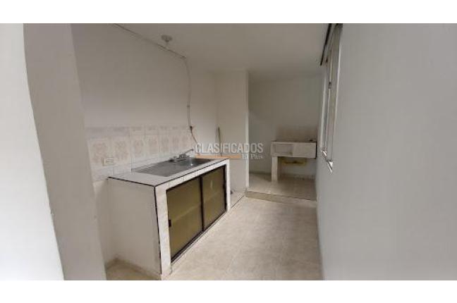 Apartamentos, Alquiler, La Base - $800.000