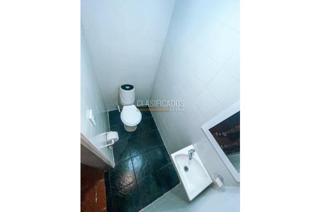 Locales y Bodegas, Alquiler, Camino Real - $5.000.000