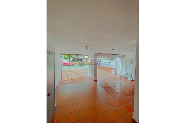 Locales y Bodegas, Alquiler, Camino Real - $5.000.000