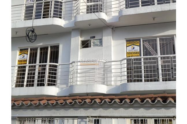 Apartamentos, Alquiler, Colseguros - $1.400.000