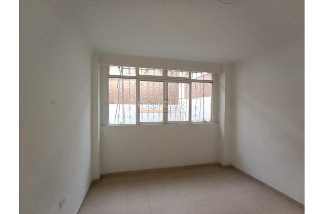 Apartamentos, Alquiler, Colseguros - $1.400.000