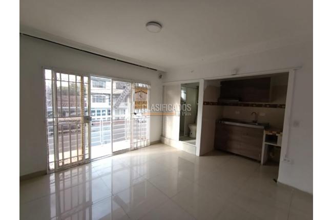 Apartamentos, Alquiler, Colseguros - $1.400.000