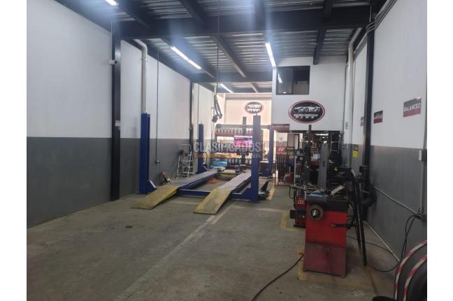 Locales y Bodegas, Venta, Bretaña - $800.000.000