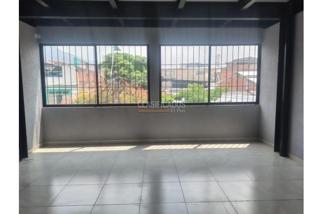 Locales y Bodegas, Venta, Bretaña - $800.000.000