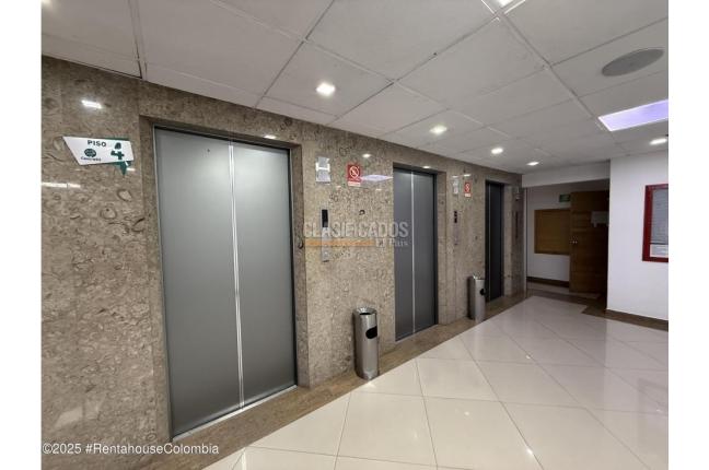 Oficinas y Consultorios, Venta en Bogotá