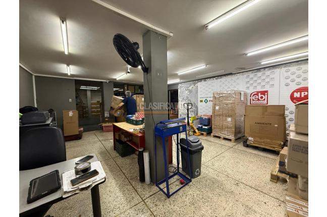 Oficinas y Consultorios, Alquiler, San Vicente - $10.000.000