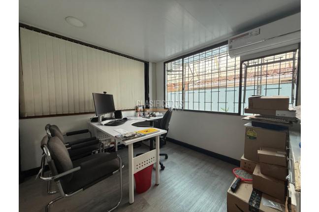 Oficinas y Consultorios, Alquiler, San Vicente - $10.000.000
