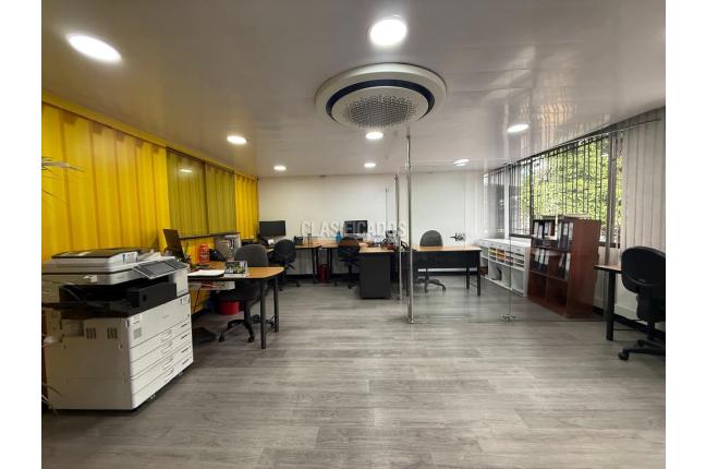 Oficinas y Consultorios, Alquiler, San Vicente - $10.000.000