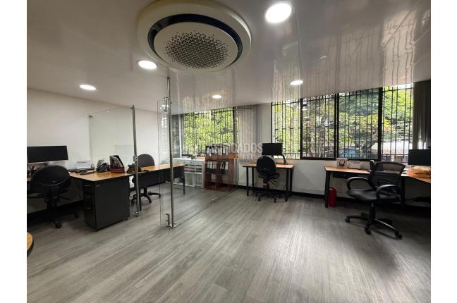 Oficinas y Consultorios, Alquiler, San Vicente - $10.000.000
