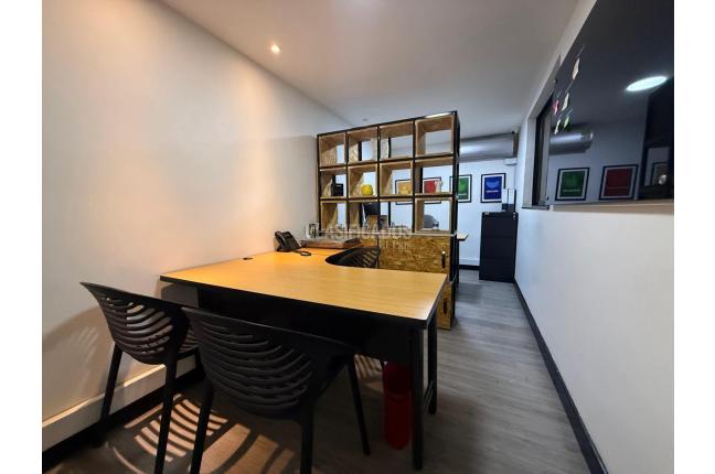 Oficinas y Consultorios, Alquiler, San Vicente - $10.000.000