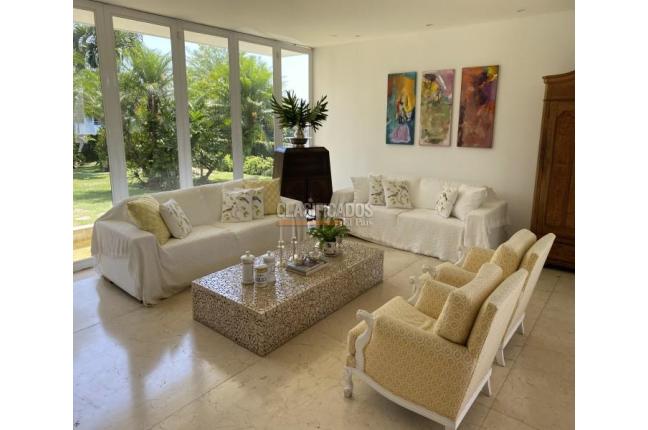 Casas, Alquiler en Ciudad Jardín