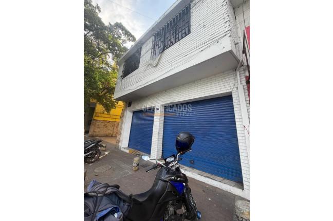 Locales y Bodegas, Alquiler, San Bosco - $7.800.000