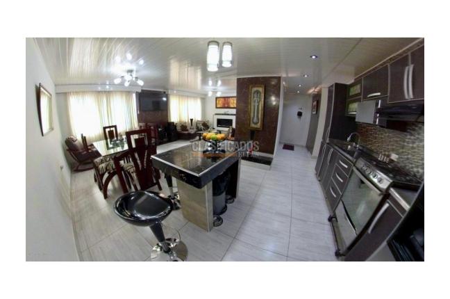 Casas, Venta, Bogotá - $1.350.000.000