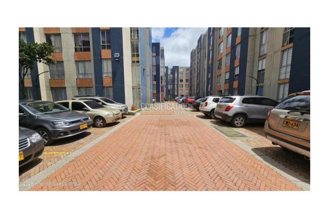 Apartamentos, Venta, Bogotá - $240.000.000