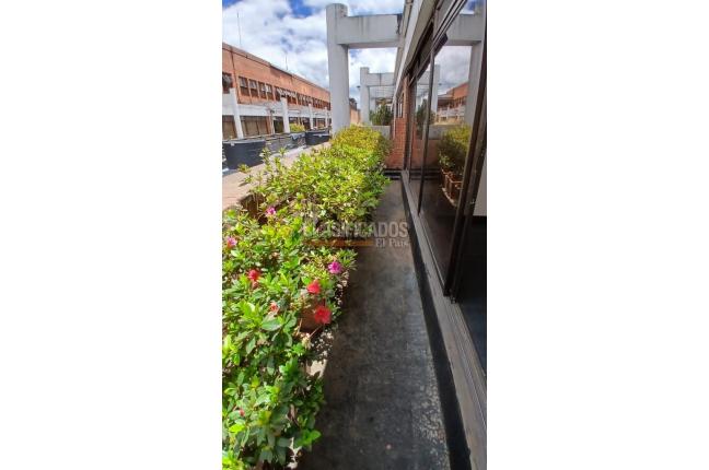Oficinas y Consultorios, Alquiler en Bogotá