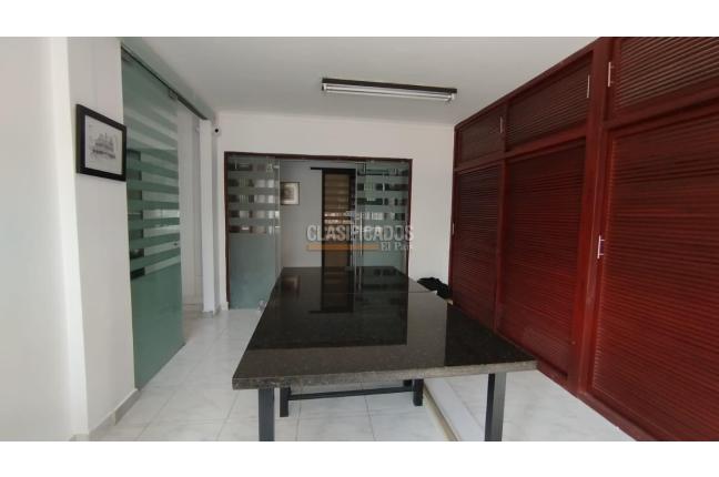 Oficinas y Consultorios, Alquiler, Versalles - $4.400.000