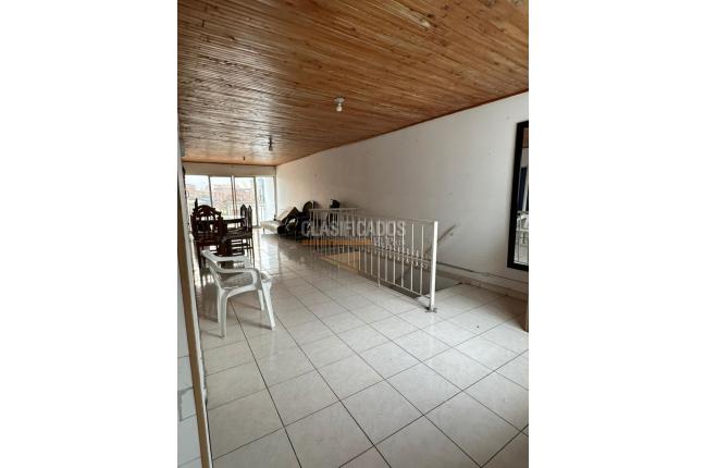 Casas, Venta, El Paraíso - $550.000.000