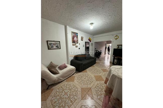 Casas, Venta, El Paraíso - $550.000.000