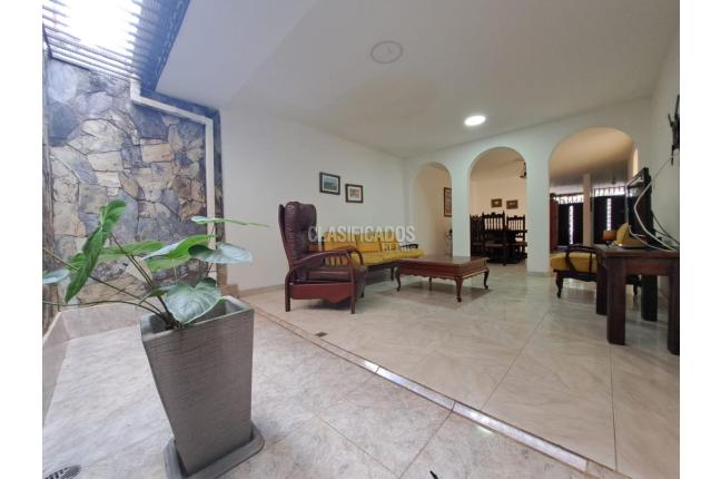 Casas, Venta, Prados del Norte - $650.000.000