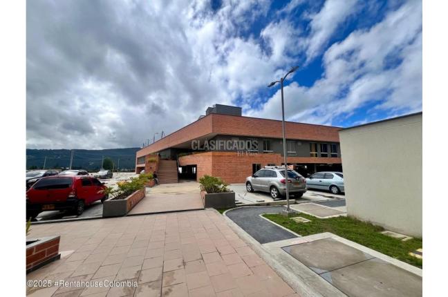 Apartamentos, Venta en Chía