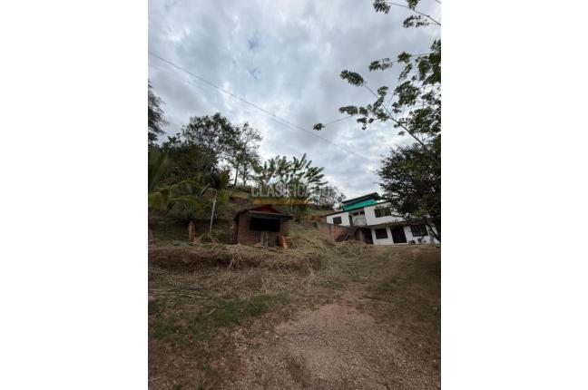 Fincas y Casas Campestres, Venta en Pie de Cuesta
