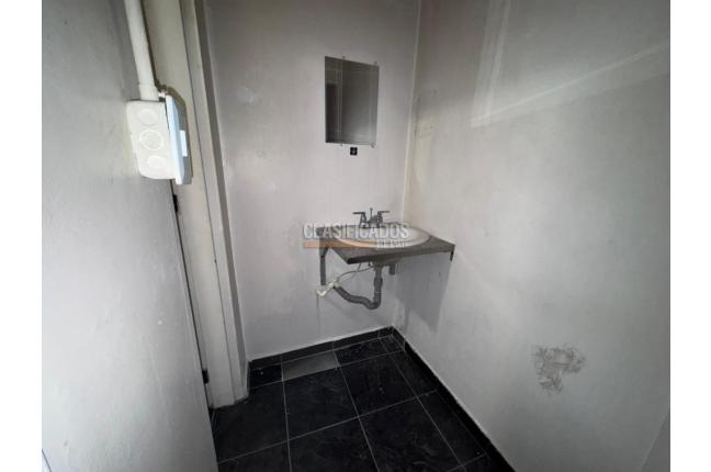 Oficinas y Consultorios, Alquiler, Santa Mónica Residencial - $2.500.000