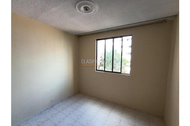 Apartamentos, Alquiler, Ciudad Jardín - $1.800.000