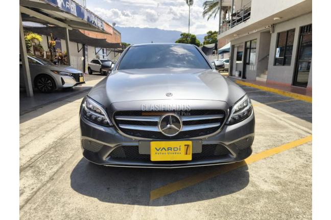 Mercedes Benz 180 2019