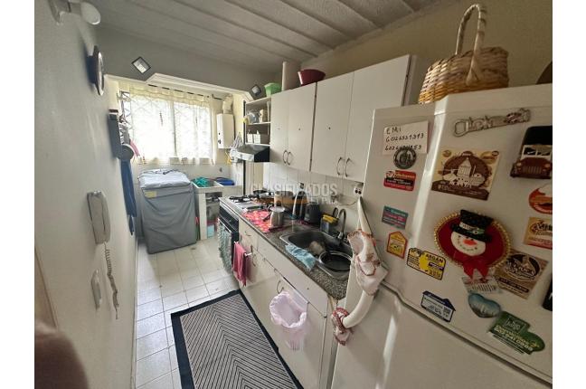 Apartamentos, Venta, Primero de Mayo - $290.000.000