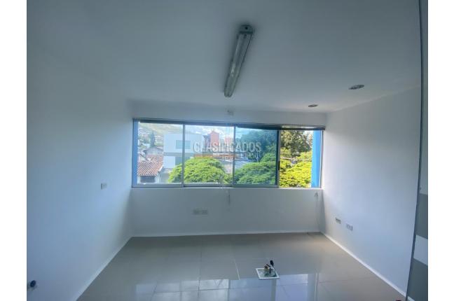 Oficinas y Consultorios, Alquiler, Santa Mónica Residencial - $1.800.000