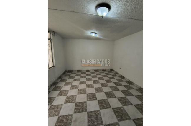 Casas, Alquiler, Bogotá - $3.000.000