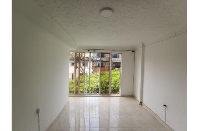 Apartamentos, Alquiler, Acacias - $1.400.000