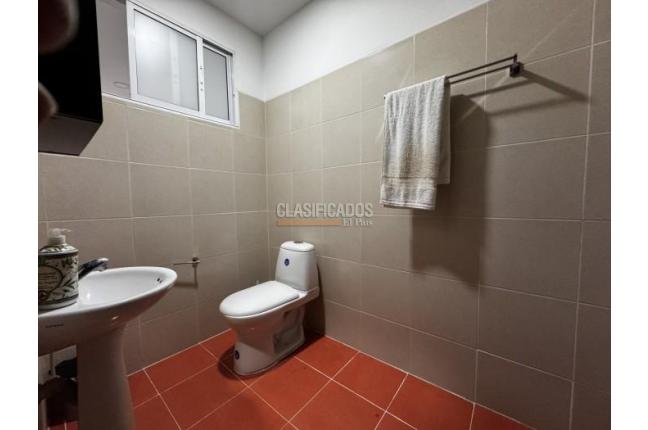 Casas, Venta, Miraflores - $360.000.000
