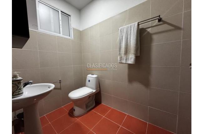 Casas, Venta, Miraflores - $360.000.000