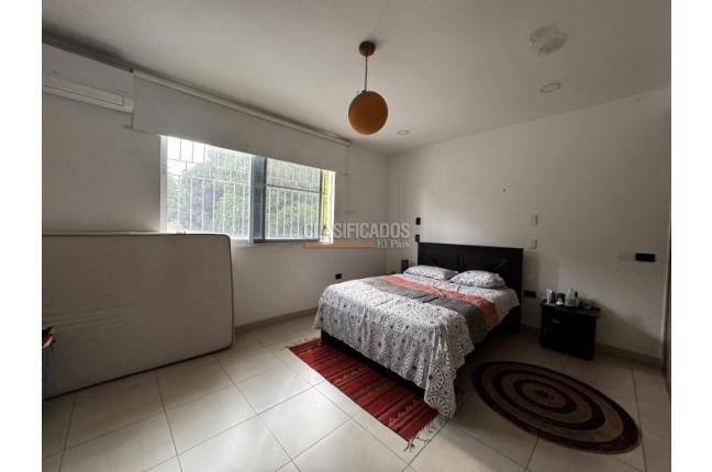 Casas, Venta, Miraflores - $360.000.000