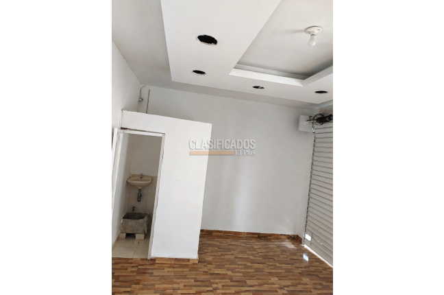 Locales y Bodegas, Alquiler, Nueva Floresta - $900.000