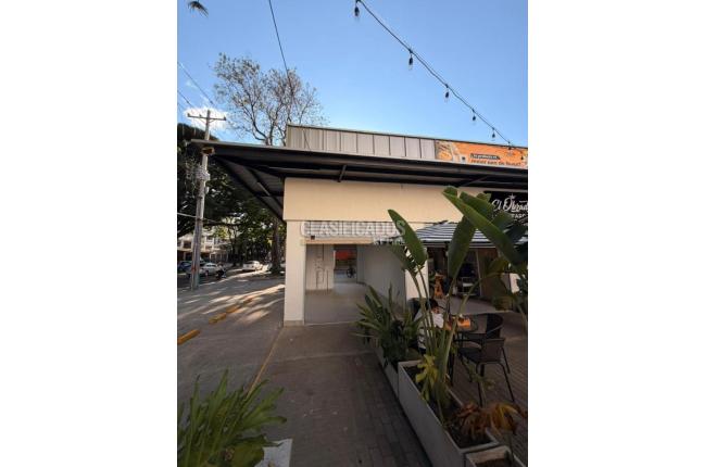 Locales y Bodegas, Alquiler, El Refugio - $5.900.000