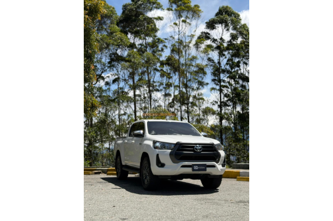 Toyota Hilux 2022 - $198.000.000