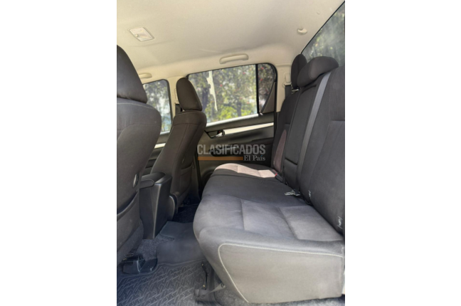 Toyota Hilux 2022 - $198.000.000