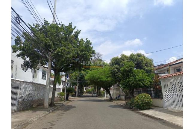 Casas, Venta en Camino Real