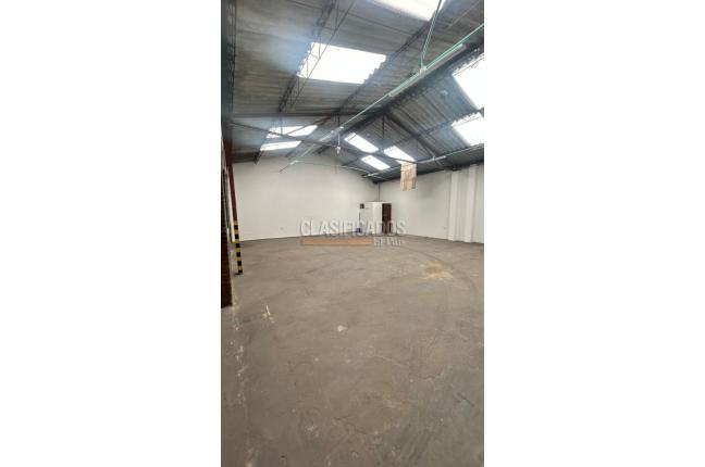 Locales y Bodegas, Alquiler, Bogotá - $5.355.000