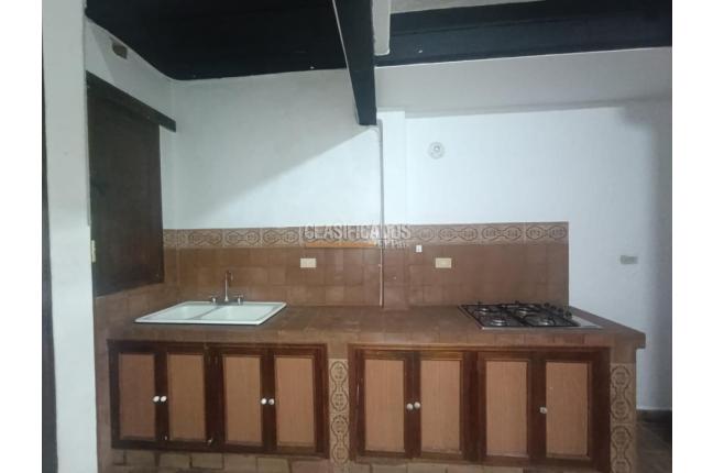 Apartamentos, Alquiler, Santa Anita - $1.400.000