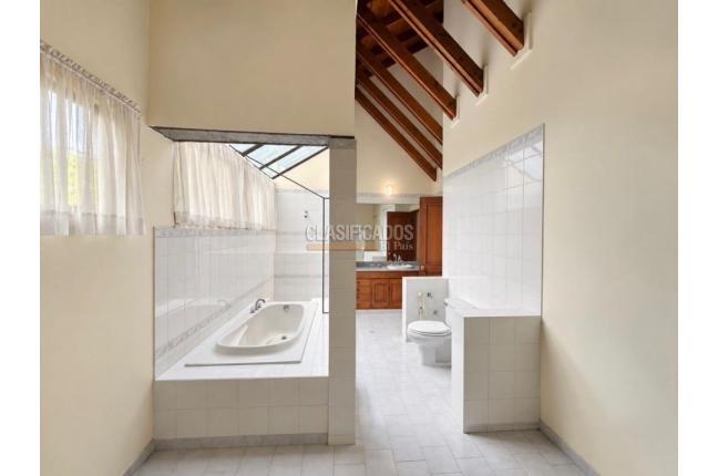 Casas, Venta, Yumbo - $2.000.000.000