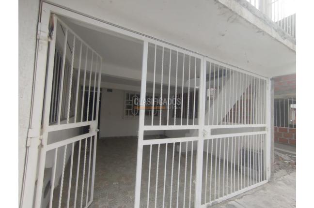 Apartamentos, Alquiler, Candelaria - $700.000