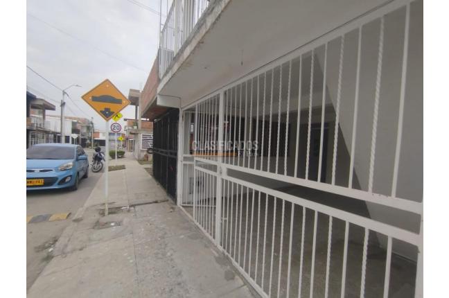 Apartamentos, Alquiler, Candelaria - $700.000