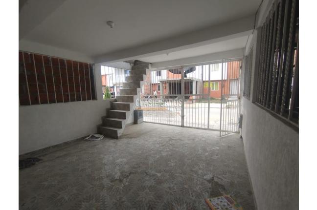 Apartamentos, Alquiler, Candelaria - $700.000