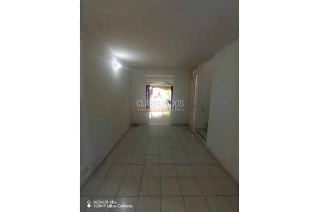 Casas, Alquiler, Calicanto - $2.200.000