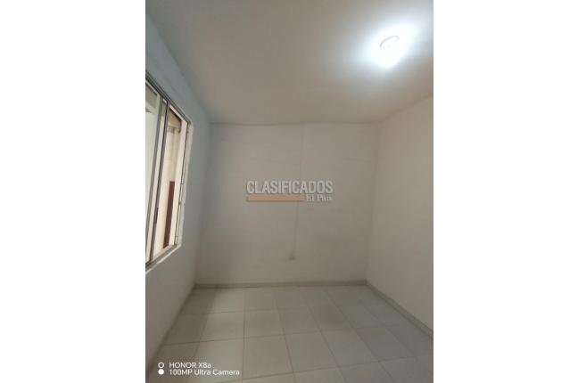 Casas, Alquiler, Calicanto - $2.200.000