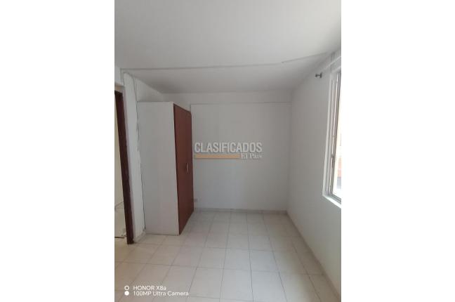 Casas, Alquiler, Calicanto - $2.200.000