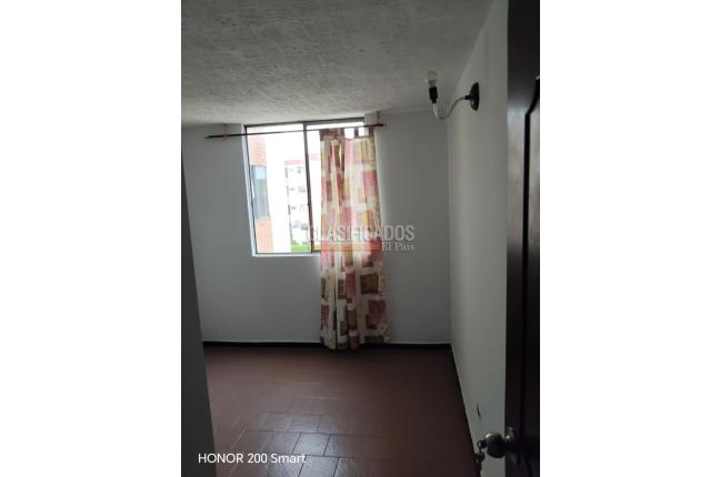 Apartamentos, Alquiler, Calimío - $800.000